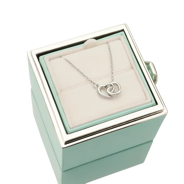 NECKLACE / ROSE BOX