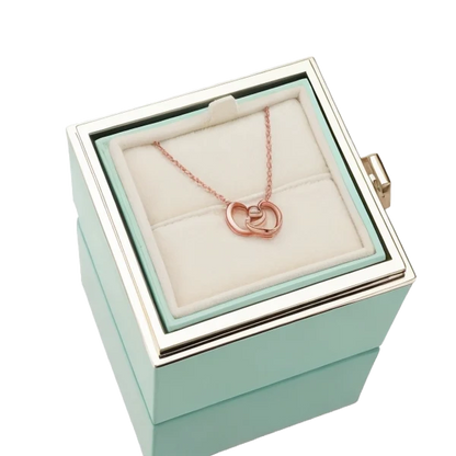 NECKLACE / ROSE BOX