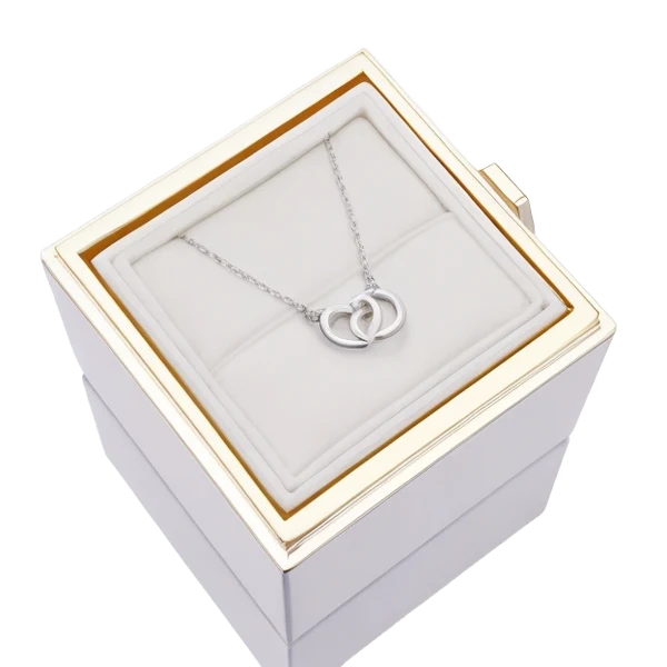 NECKLACE / ROSE BOX