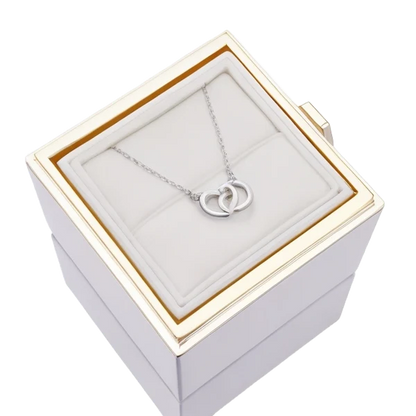 NECKLACE / ROSE BOX
