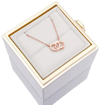 NECKLACE / ROSE BOX